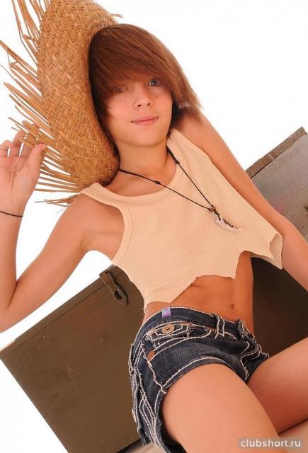 1647_straw-hat-in-shorts-ru-20.jpg